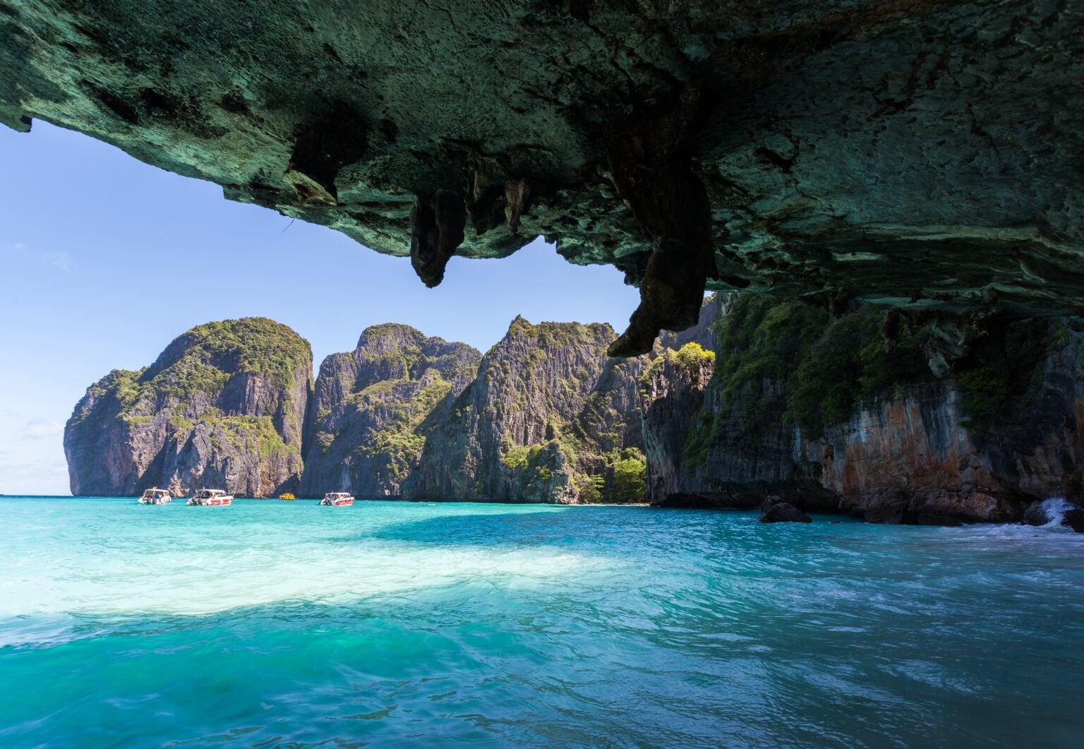 10 Countries Close to Banning All Tourist Visits